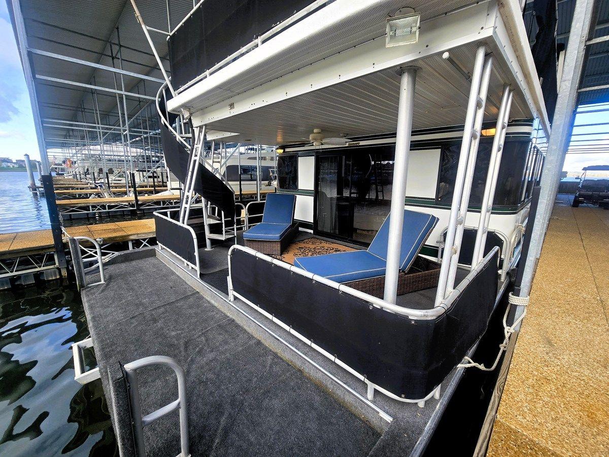 Buy a It's A Hoot IV 82'x18' at Shestakov Yacht Sales