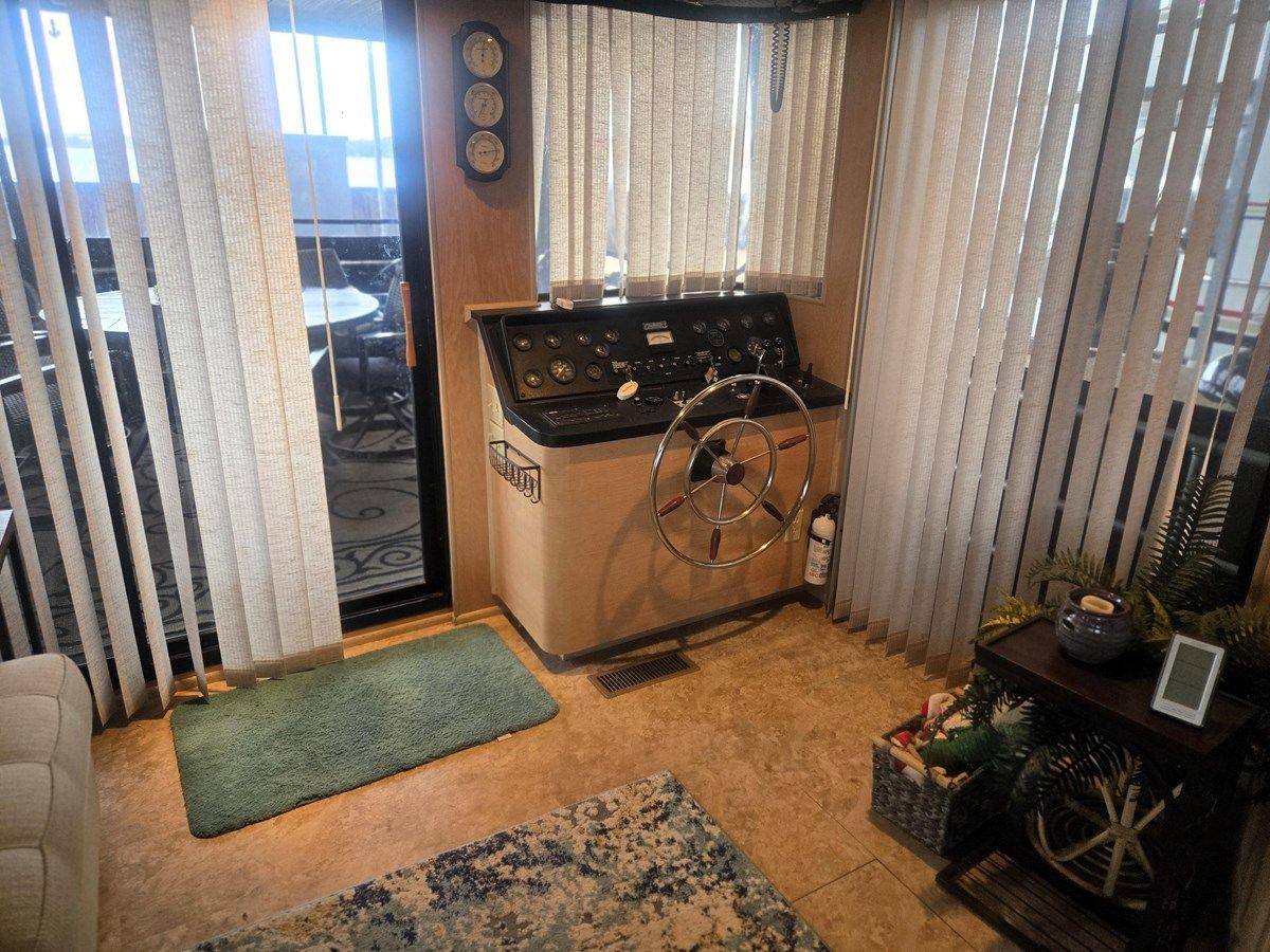 It's A Hoot IV yacht sale