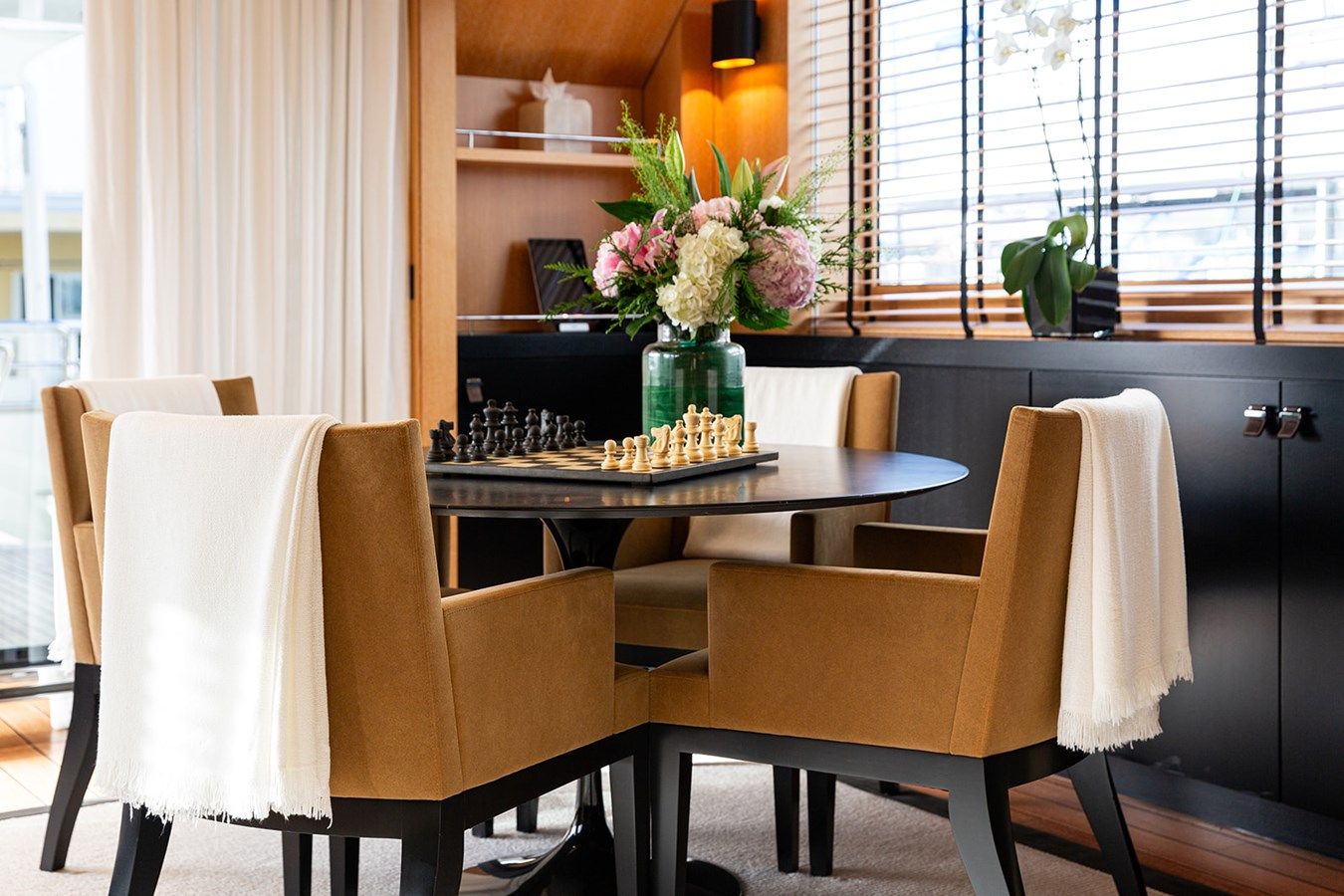 Купить BELONGERS - COUACH