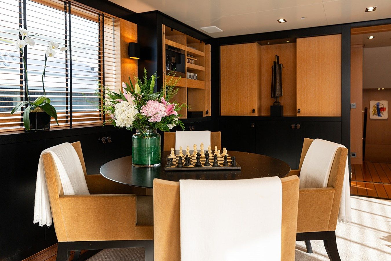 Продажа яхты BELONGERS - COUACH