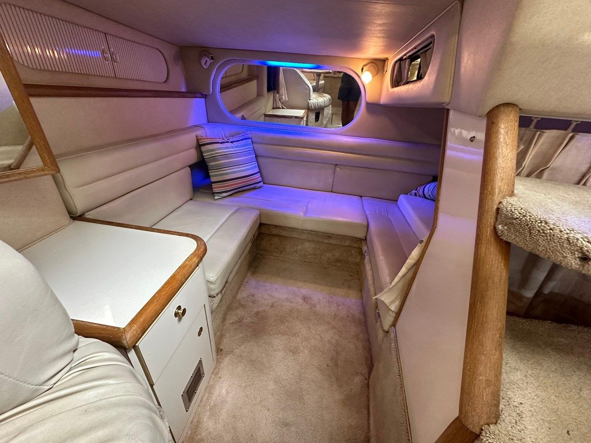 Стоимость яхты 1997 Sea Ray 330 Sundancer - SEA RAY