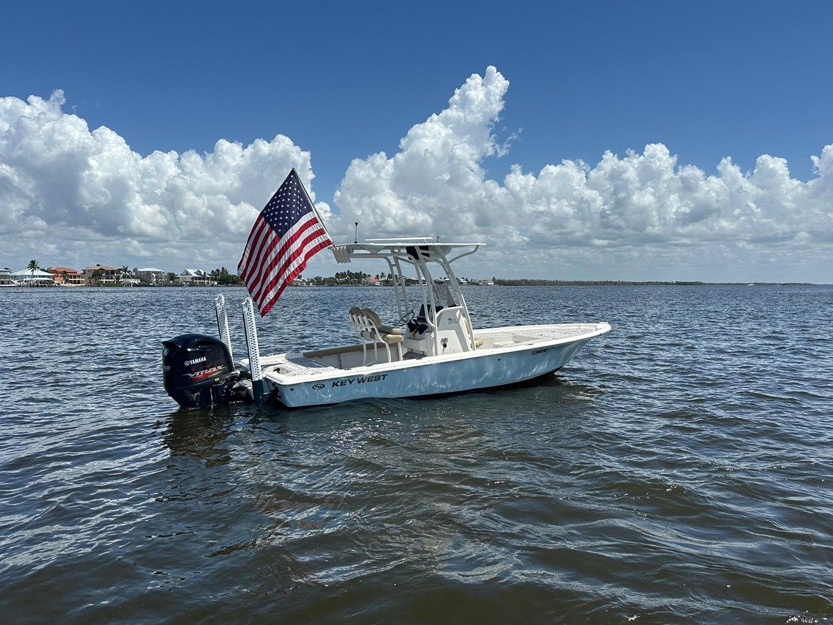 Buy a yacht 2017 Key West 230 Bay Reef 230 Bay Reef