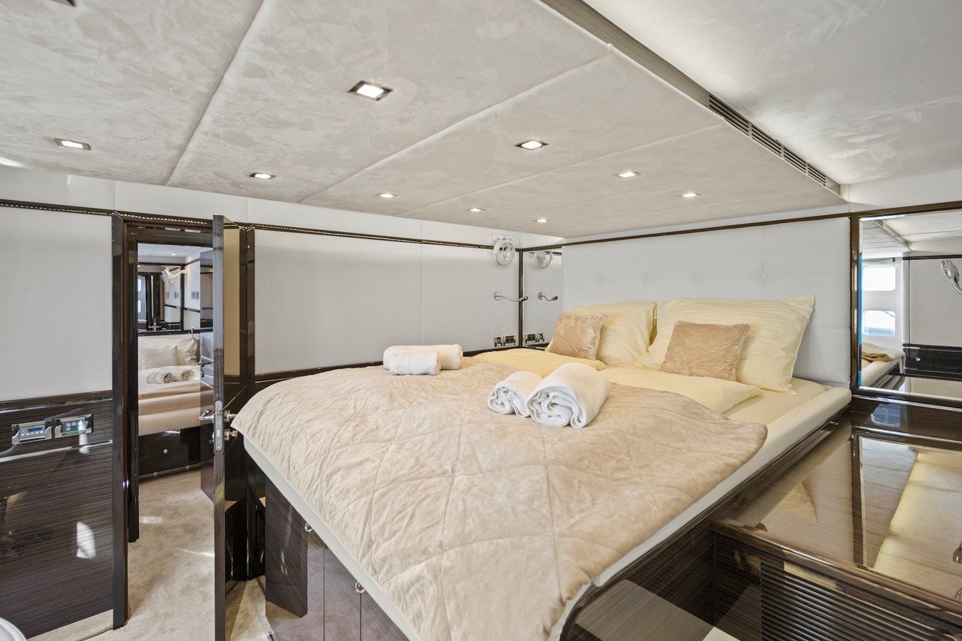 Лучшие предложения покупки яхты Clouds 70