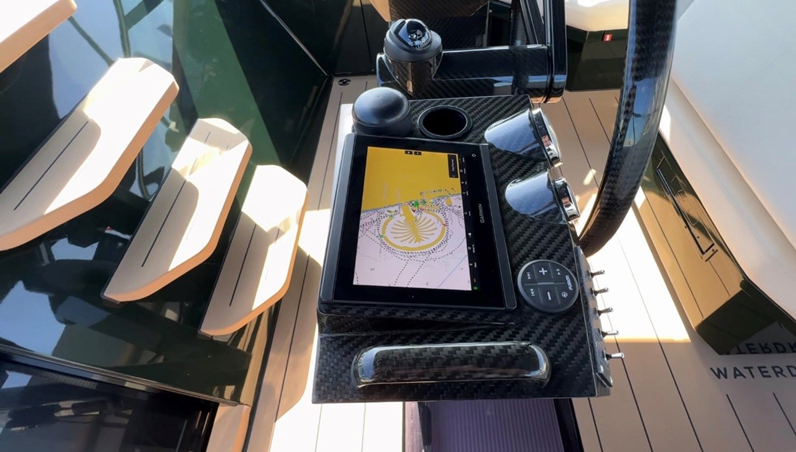 Buy a EVA Van der Valk Waterdream California 52 at Shestakov Yacht Sales