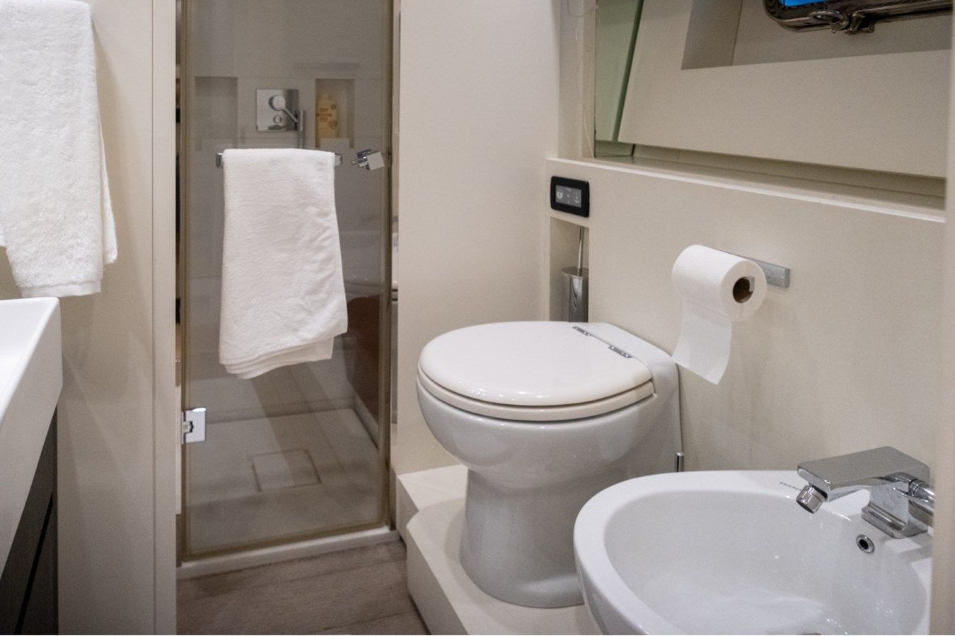 the best price on Mai 2010