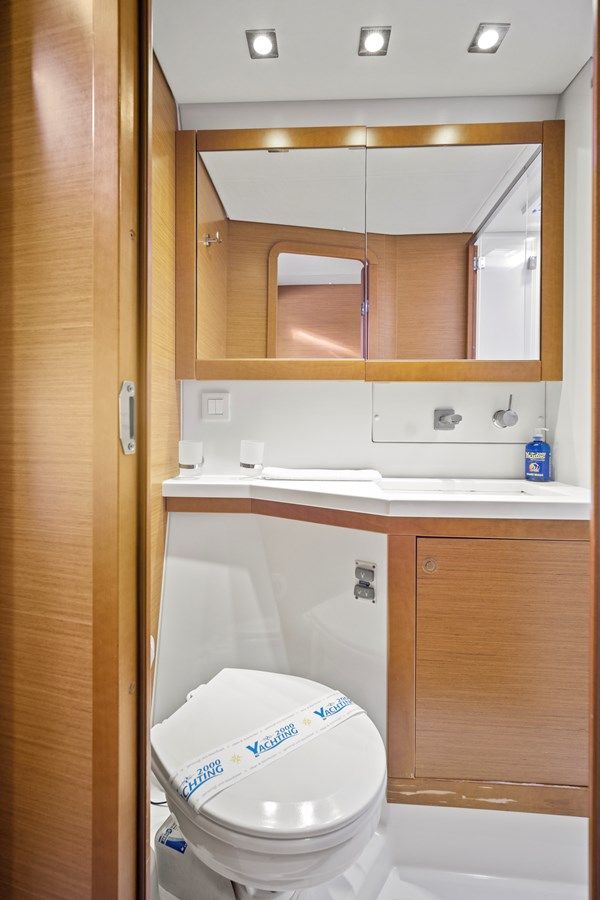 Buy a yacht Majestic 2012