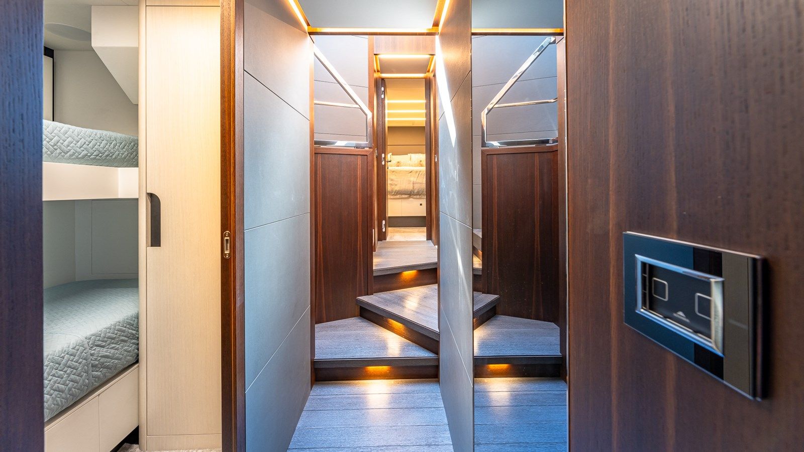 Buy a yacht ISLA BONITA 2023