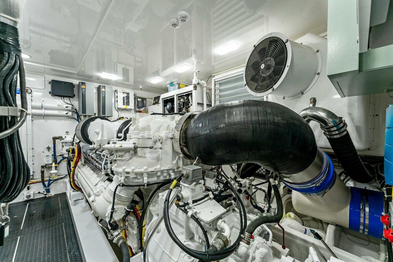 Купить яхту Aussie Rules - VIKING в Shestakov Yacht Sales