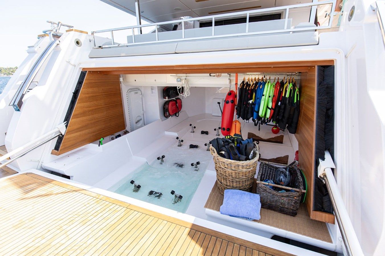 Лучшая цена на HAIAMI 2022