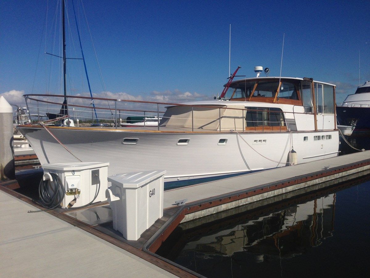 Buy a OLYMPIC FLUSH DECK at Shestakov Yacht Sales