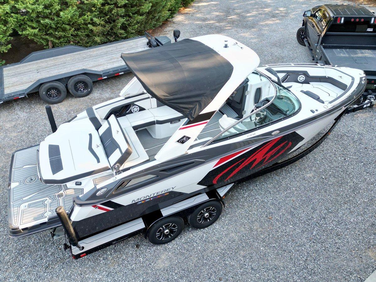 Buy a 2019 Monterey 278 SS KNX 2019 at Shestakov Yacht Sales