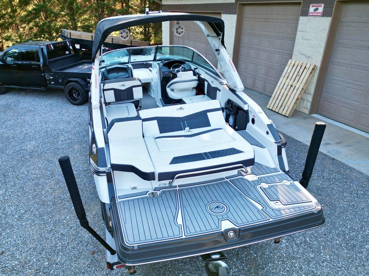 best yacht sales deals 2019 Monterey 278 SS KNX - MONTEREY