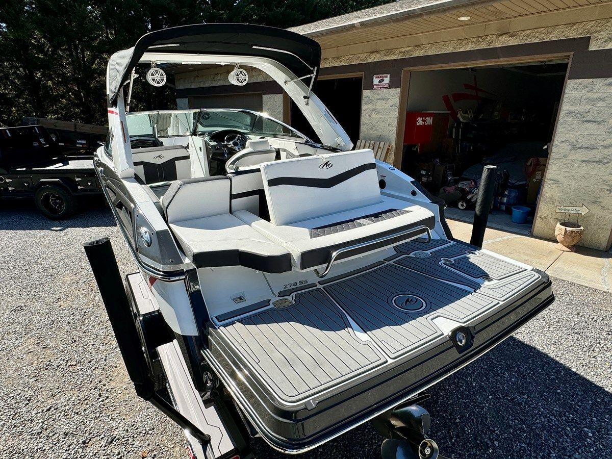Buy a 2019 Monterey 278 SS KNX 26 at Shestakov Yacht Sales