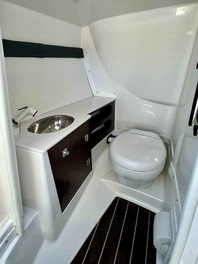 Buy a yacht 2019 Monterey 278 SS KNX 2019