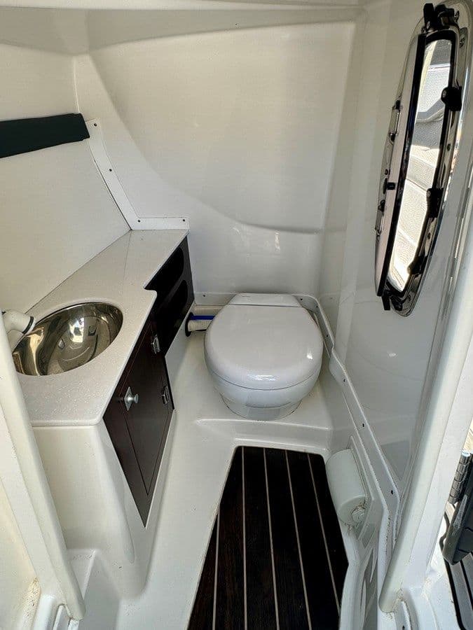 best yacht sales deals 2019 Monterey 278 SS KNX - MONTEREY