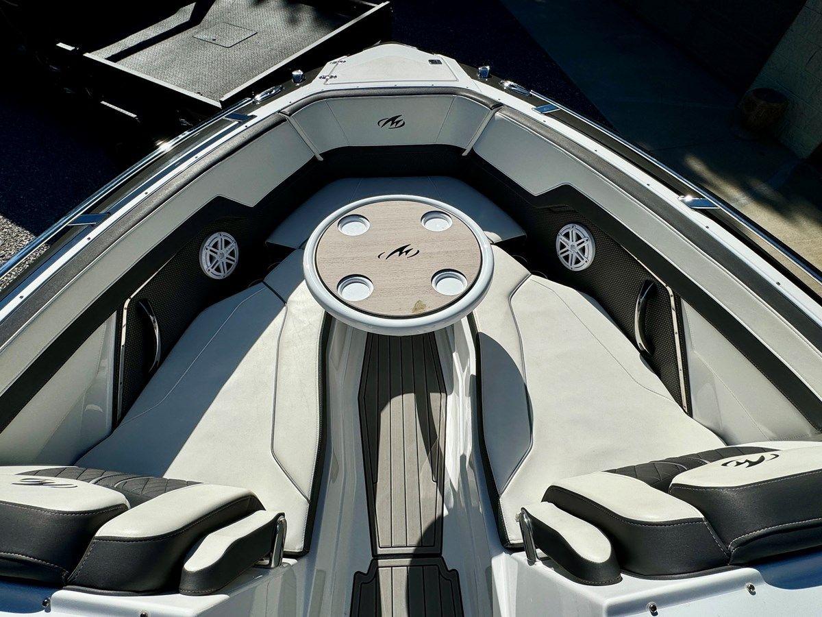 2019 Monterey 278 SS KNX yacht sale