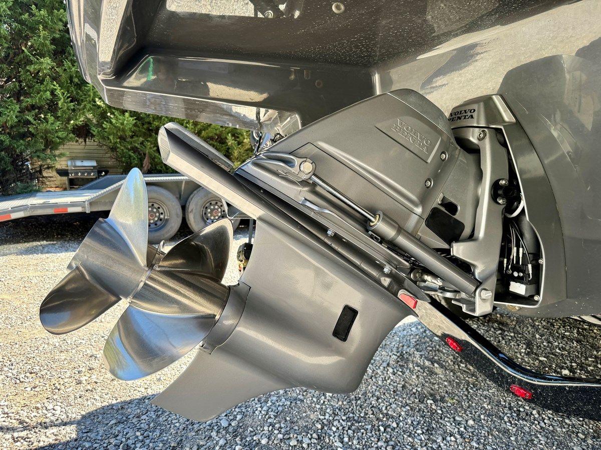 Buy a yacht 2019 Monterey 278 SS KNX - MONTEREY