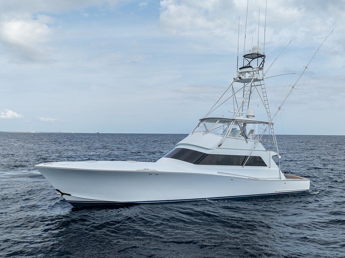 Buy a yacht Chasin' Tail (Copy) - AMERICAN CUSTOM YACHTS