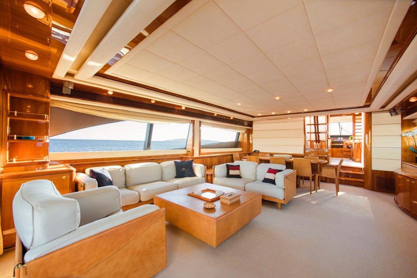 best yacht sales deals FERRETTI 881 - Ferretti Yachts