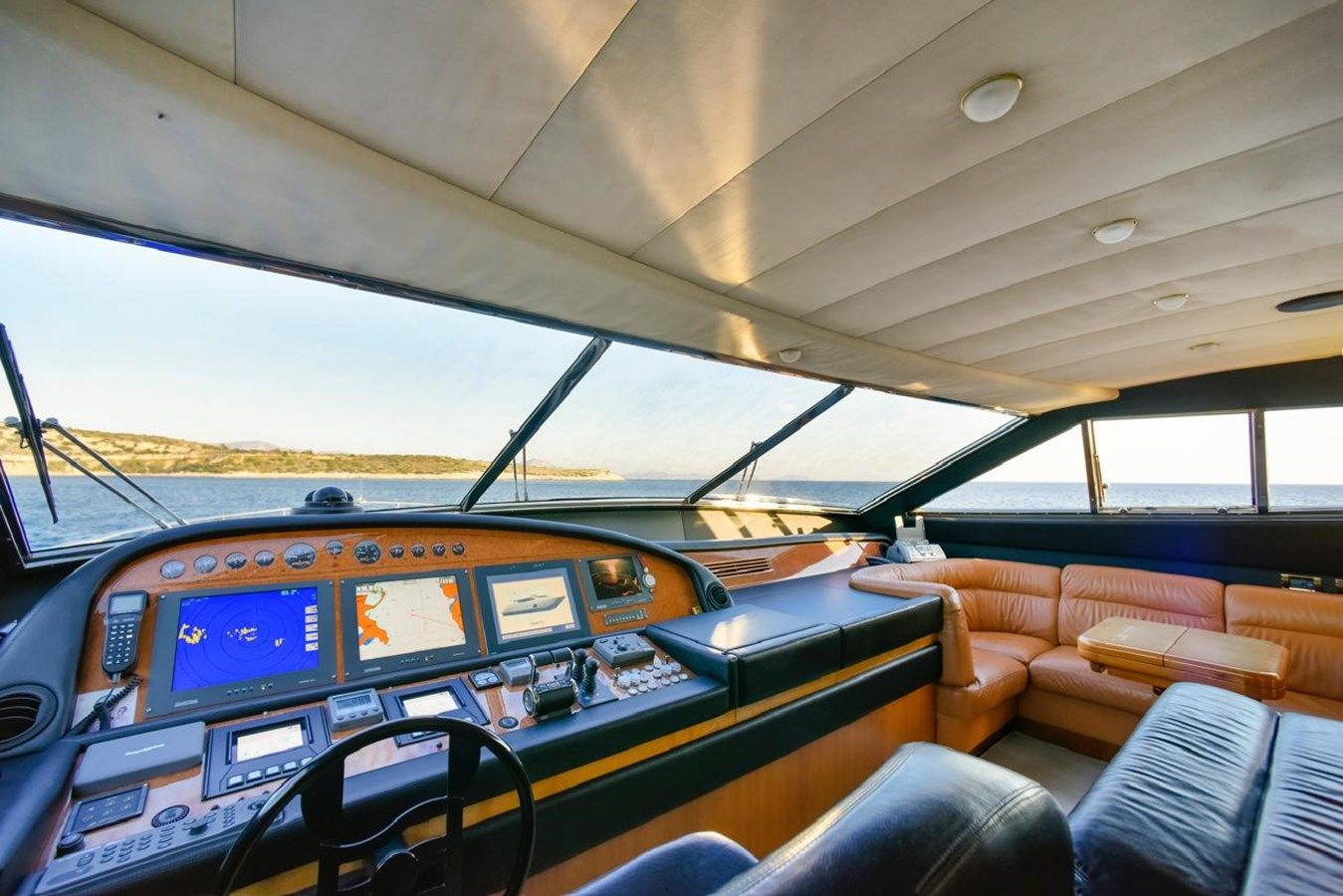 best yacht sales deals FERRETTI 881 2006