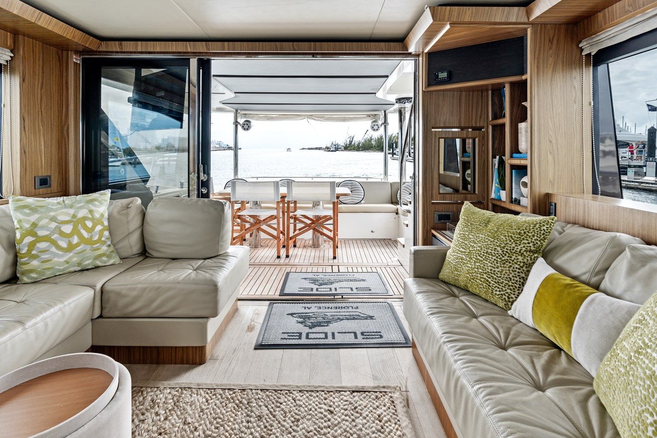 SLIDE - Absolute Yachts yacht sale