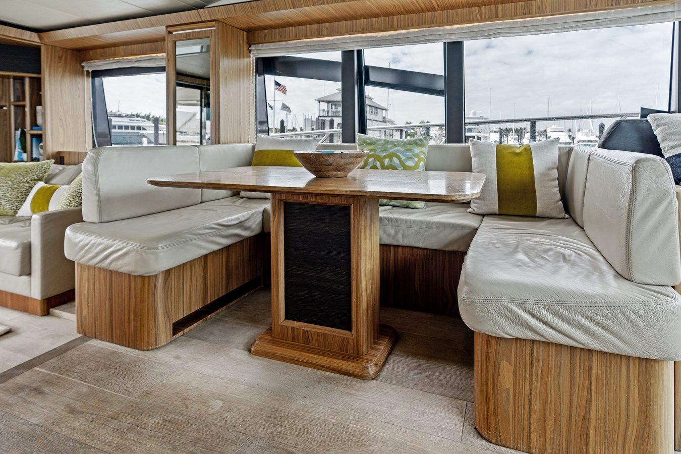 Buy a yacht SLIDE 60 Fly