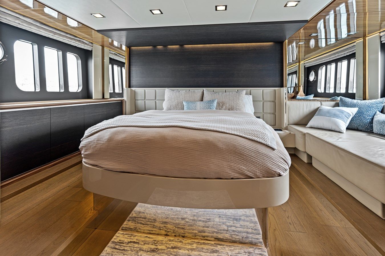 SLIDE - Absolute Yachts price