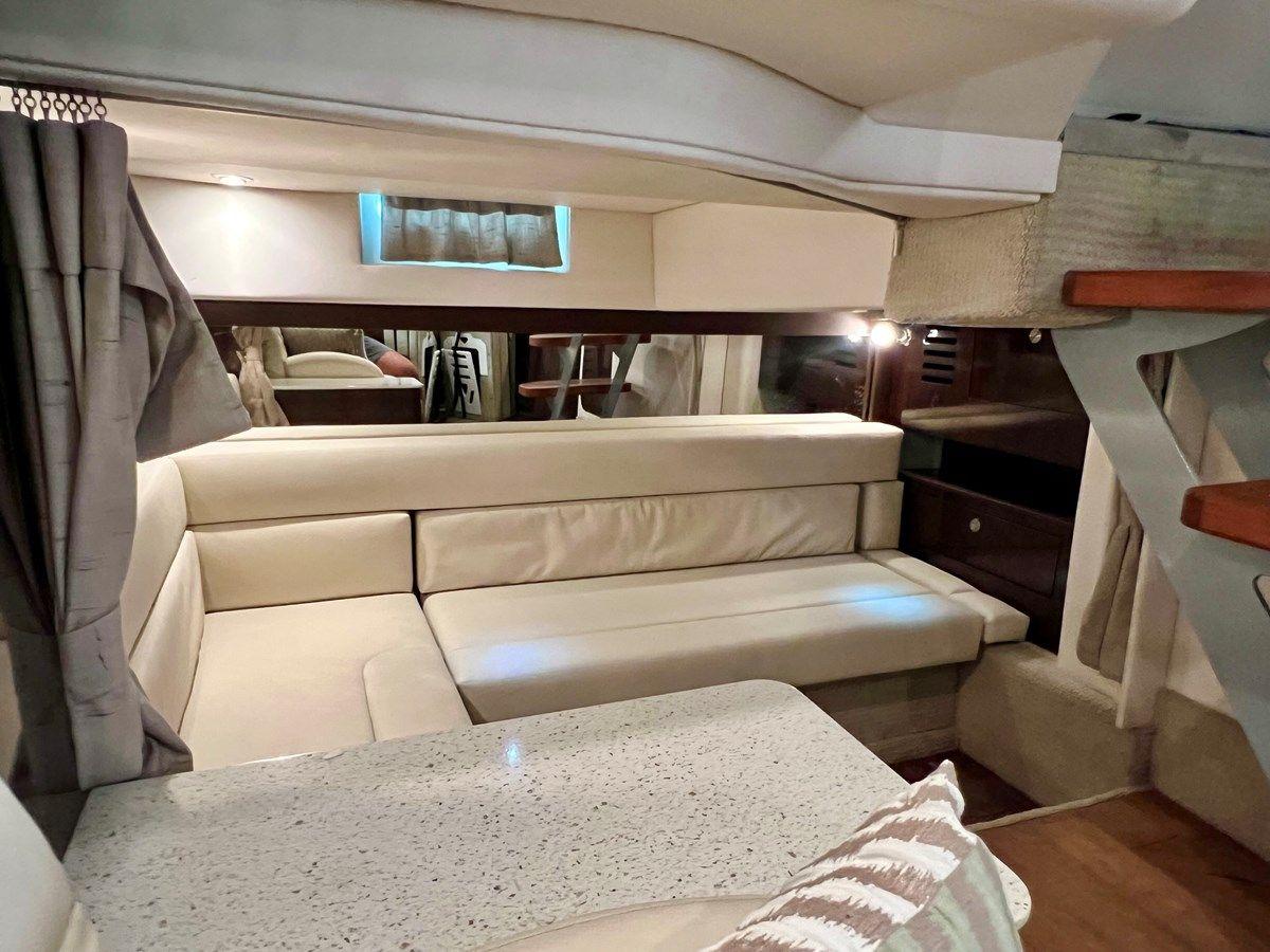 Купить Sea Ray 370 Sundancer - SEA RAY