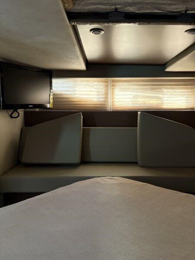 Buy a OUR LAST ONE - SEA RAY at Shestakov Yacht Sales