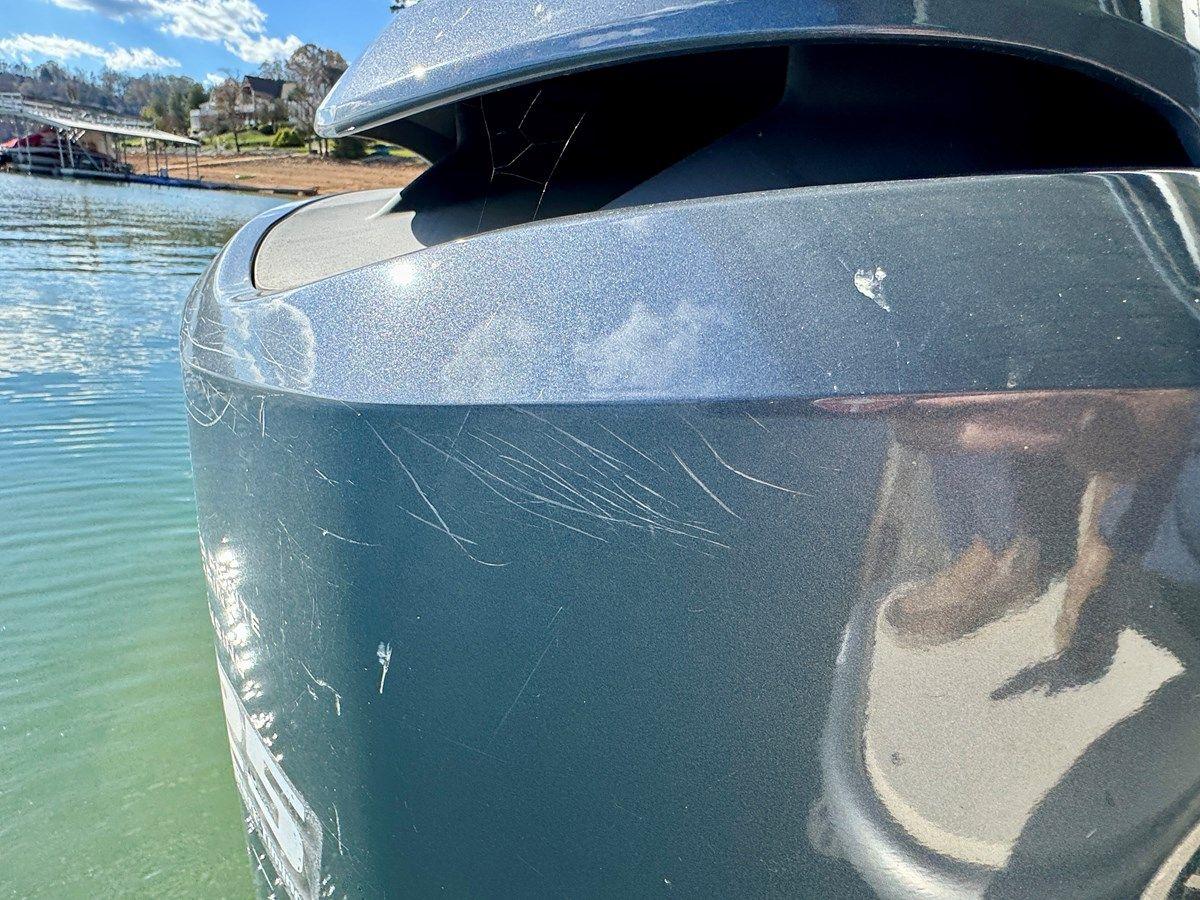 Стоимость яхты 08 Manitou Legacy 24 Tritoon NLDF 2008