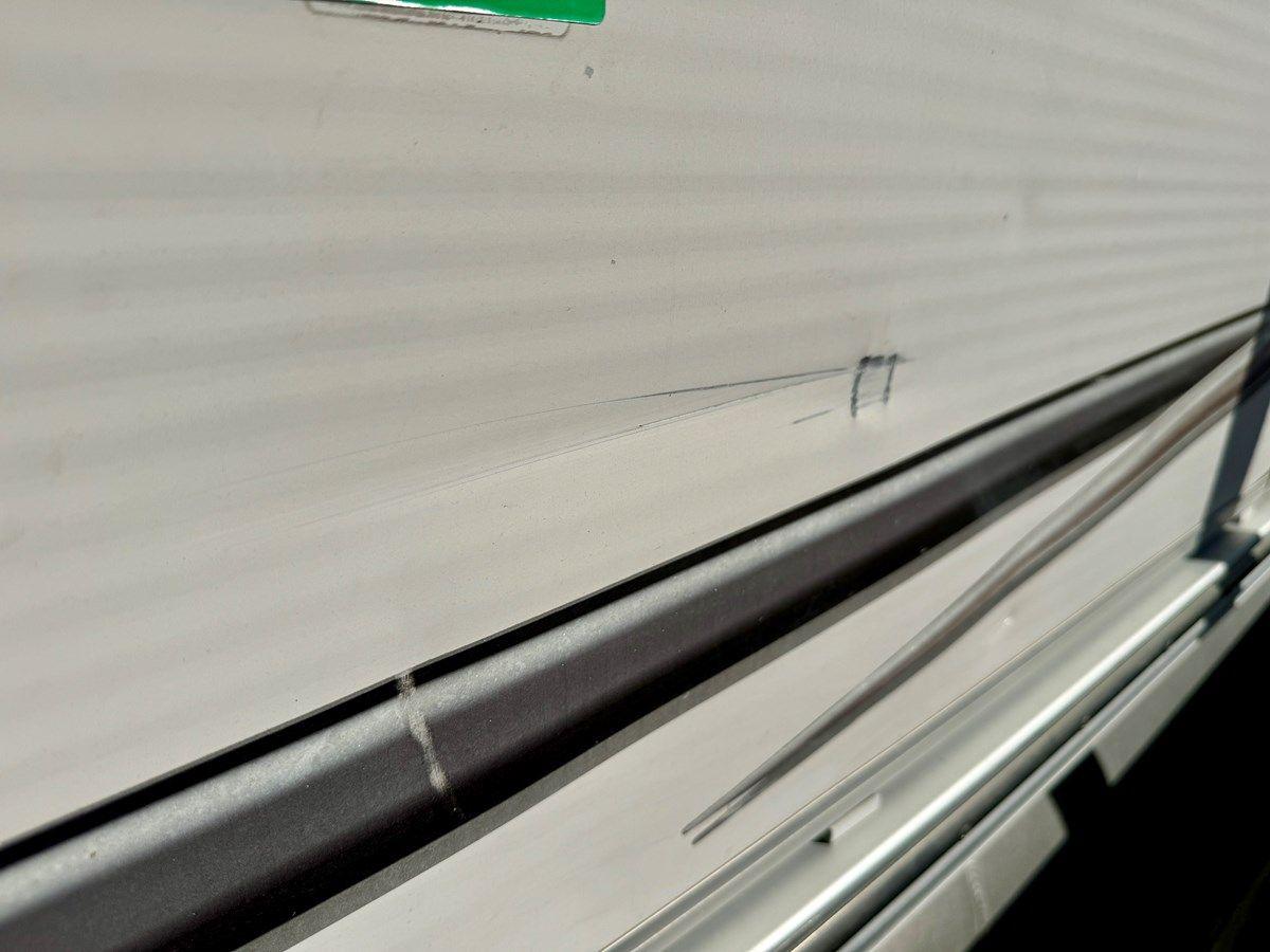 Лучшая цена на 08 Manitou Legacy 24 Tritoon NLDF 2008