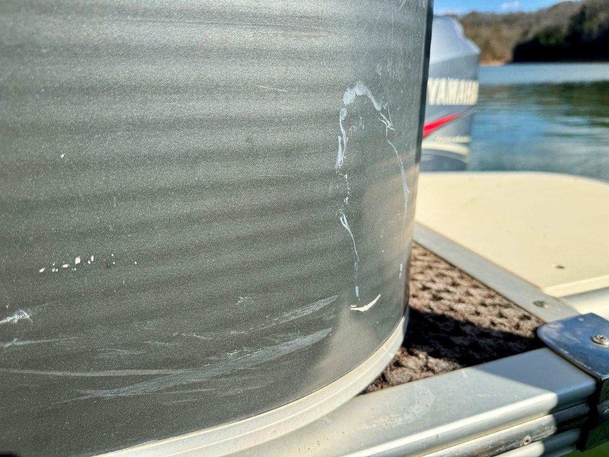 08 Manitou Legacy 24 Tritoon NLDF Legacy 24 Tritoon