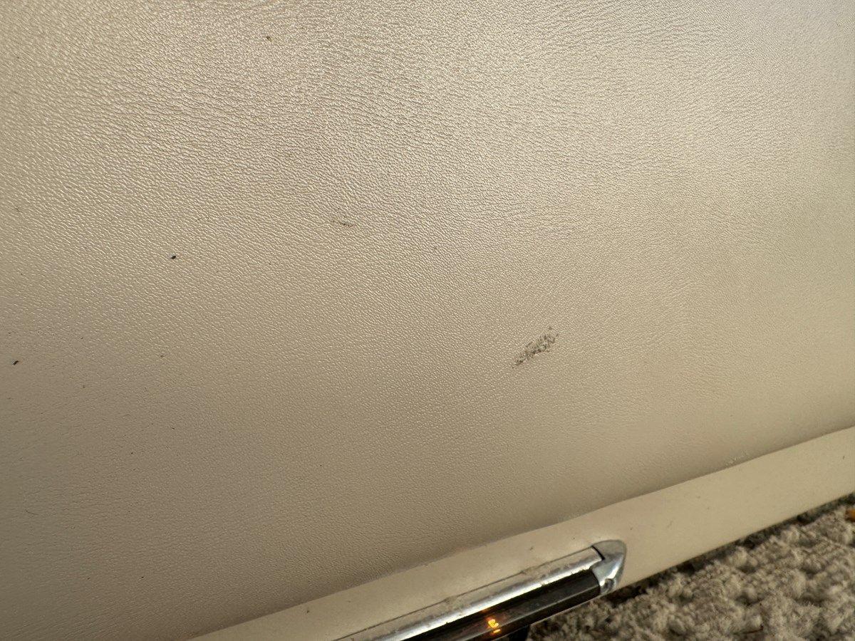 Лучшая цена на 08 Manitou Legacy 24 Tritoon NLDF - MANITOU