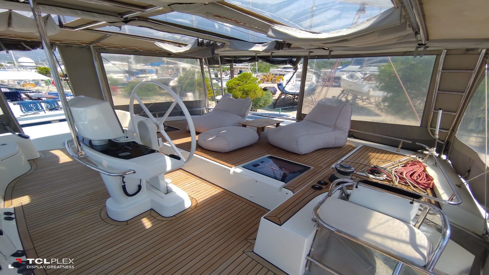 the best price on LAGOON52 2014