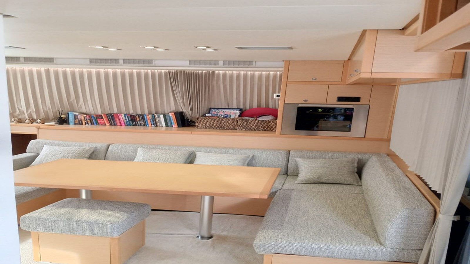 Buy a LAGOON52 - Lagoon at Shestakov Yacht Sales