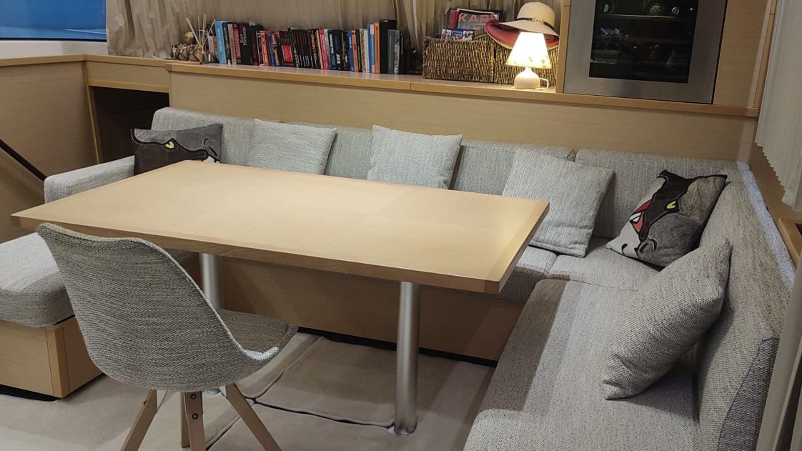 Buy a yacht LAGOON52 52