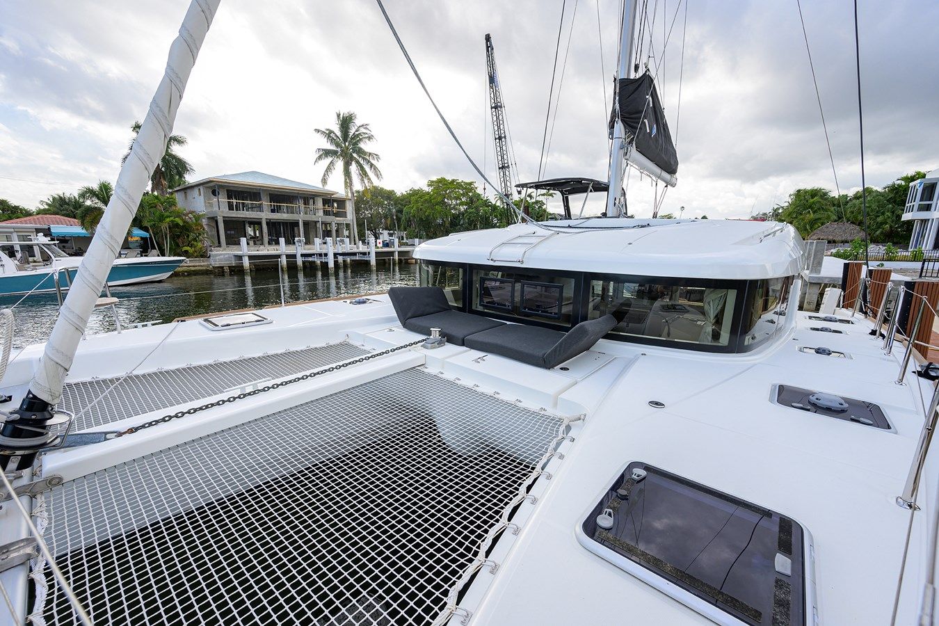 Купить яхту EOWYN 40 CATAMARAN в Shestakov Yacht Sales