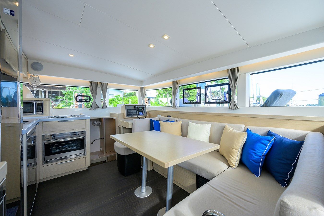 Лучшие предложения покупки яхты EOWYN 40