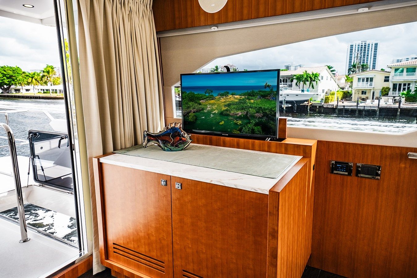Buy a yacht INDIGO - Johnson