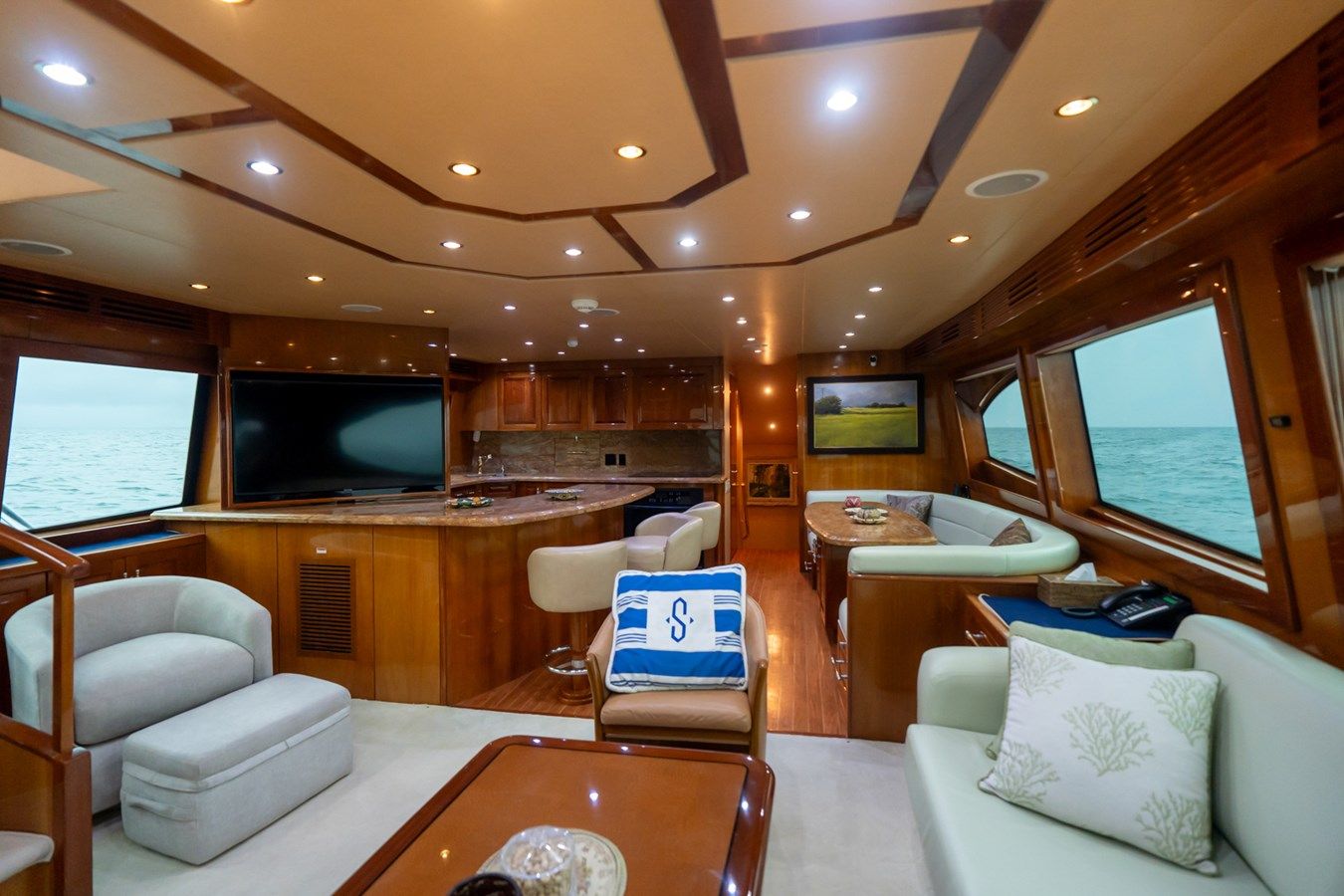 Buy a yacht VIDA 1 - Hatteras