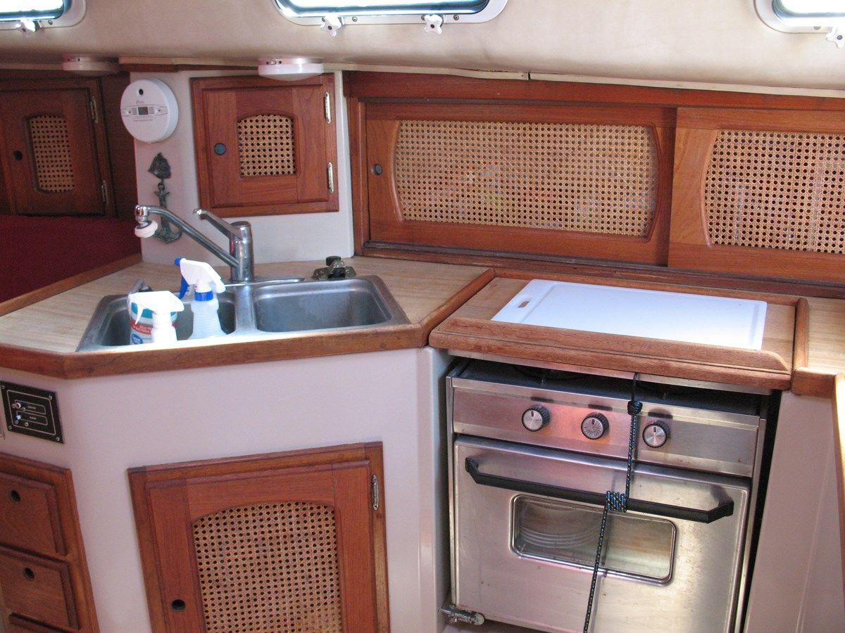 best yacht sales deals Lancer 36