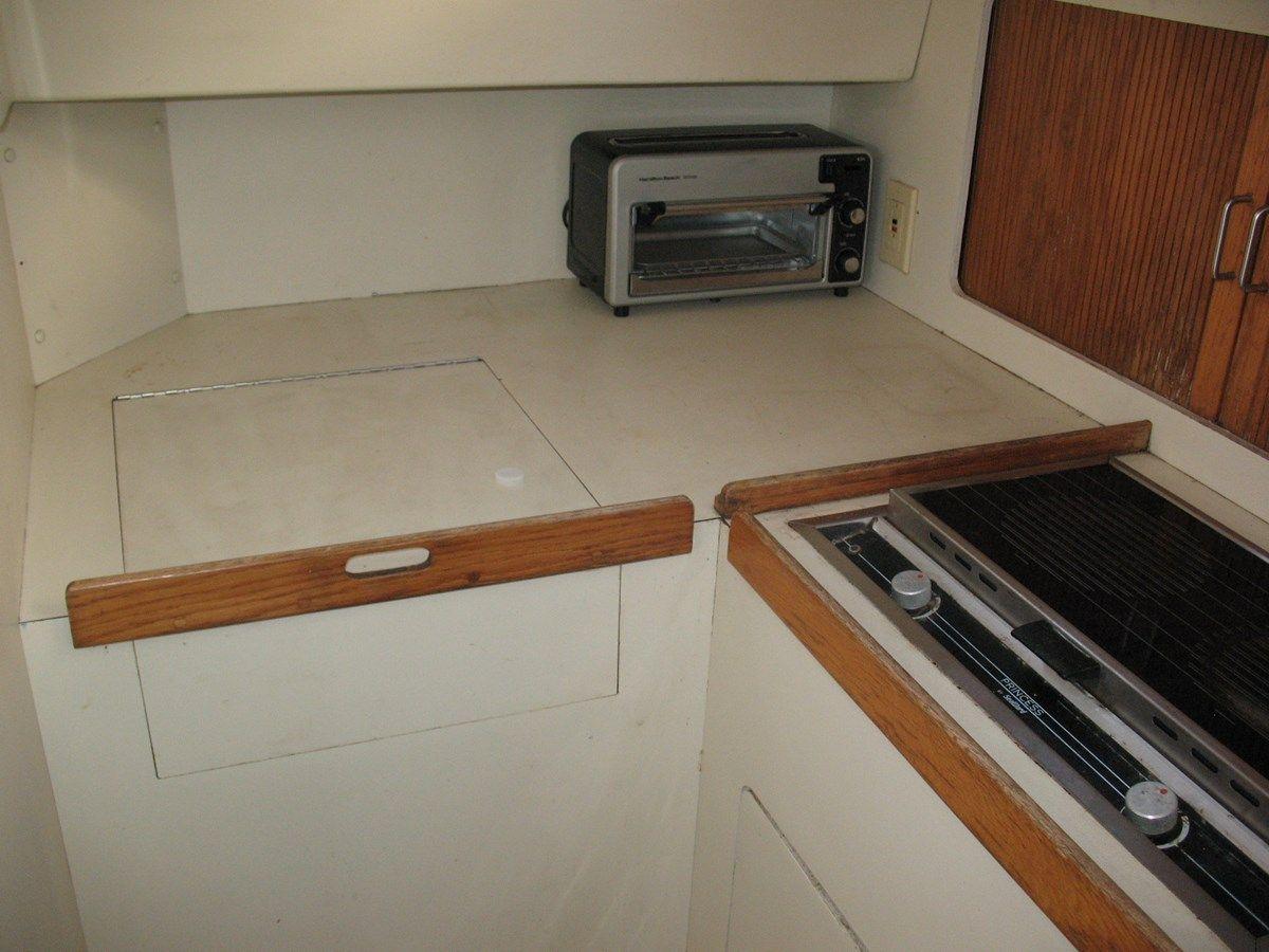 Купить яхту Linda Rose 37-2 в Shestakov Yacht Sales