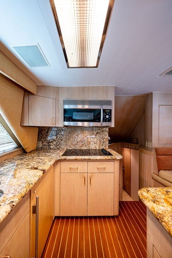 Купить яхту ENCHANTRESS в Shestakov Yacht Sales