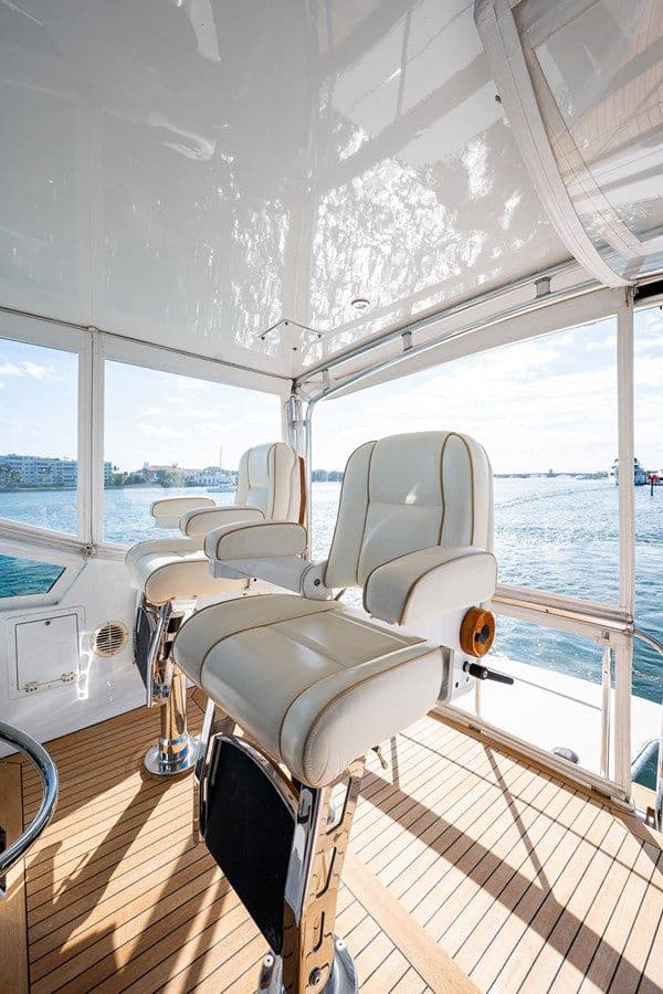 Купить ENCHANTRESS 1997