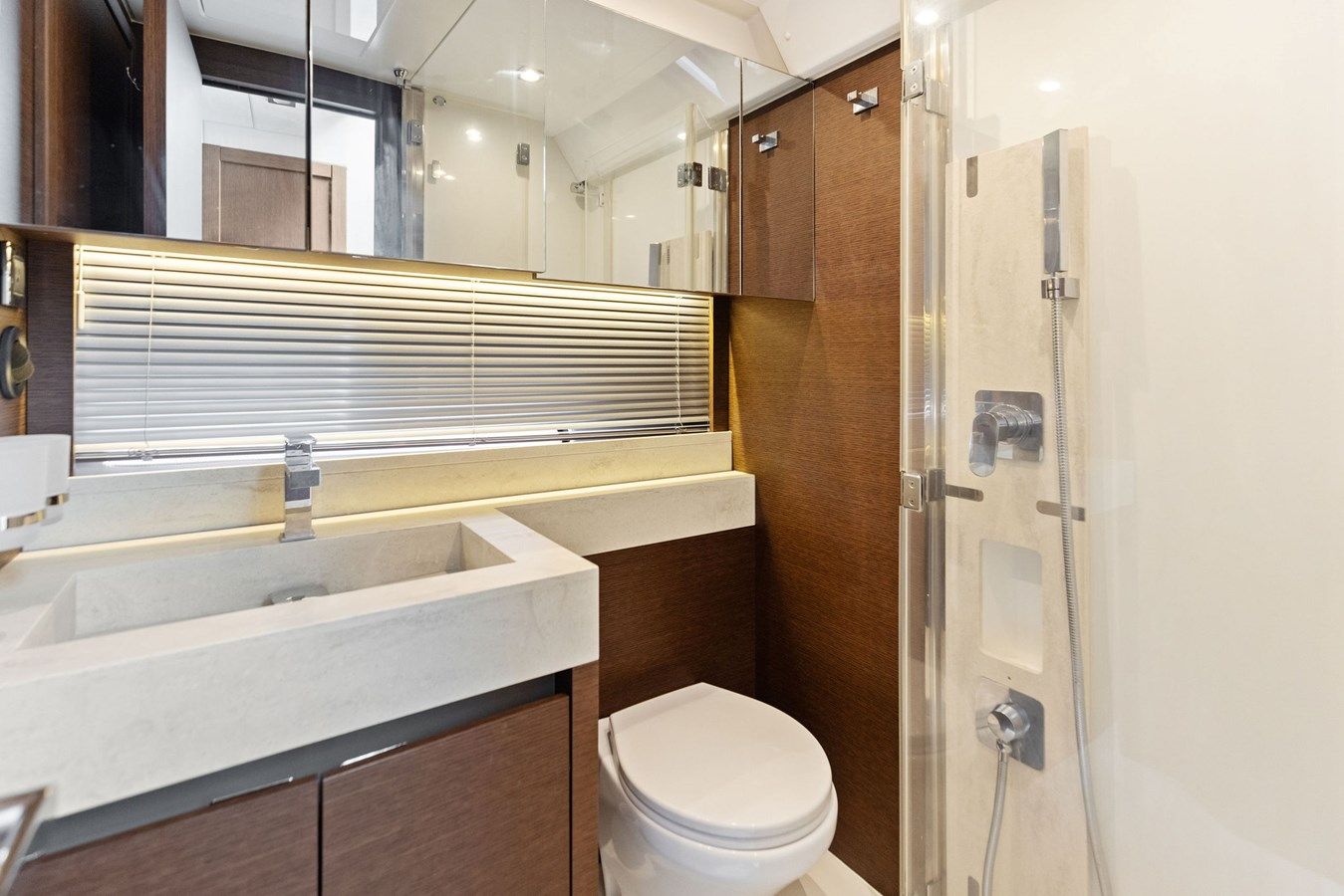 Продажа яхты H2OFFICE - PRESTIGE