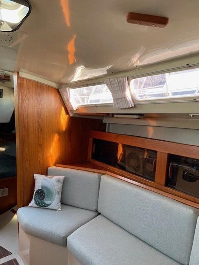 best yacht sales deals Schock Therapy 33
