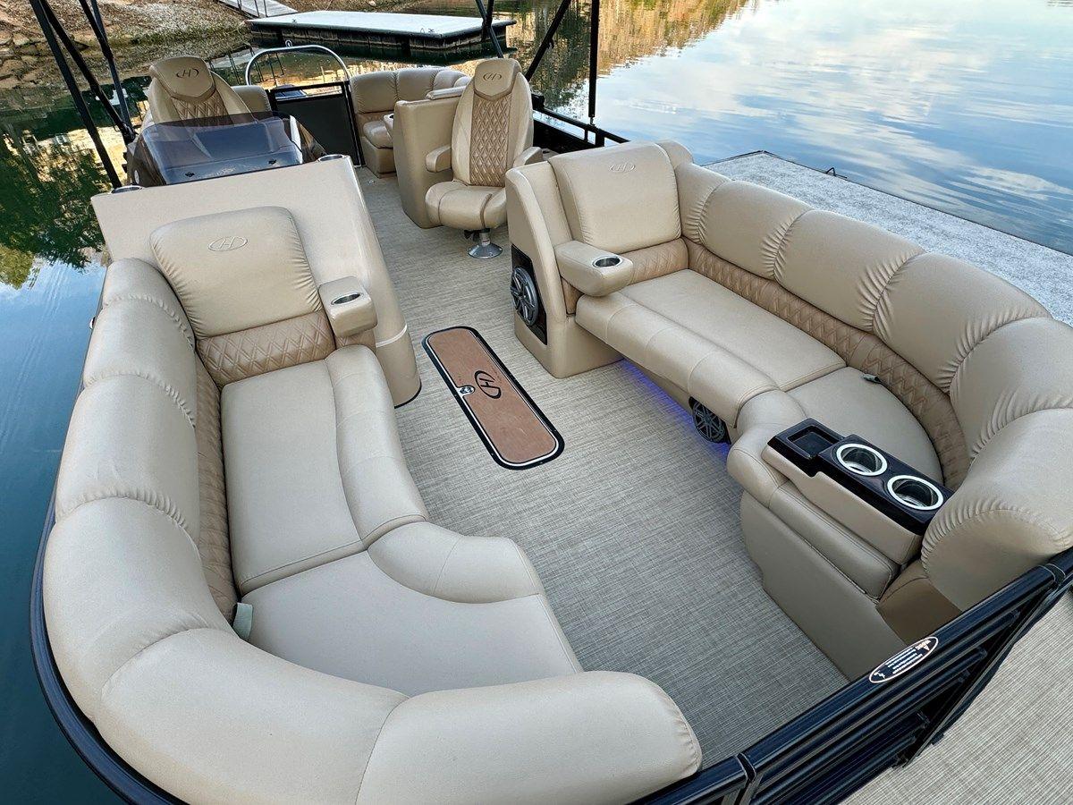 best yacht sales deals 019 Harris Solstice 220 CWDH NLSR