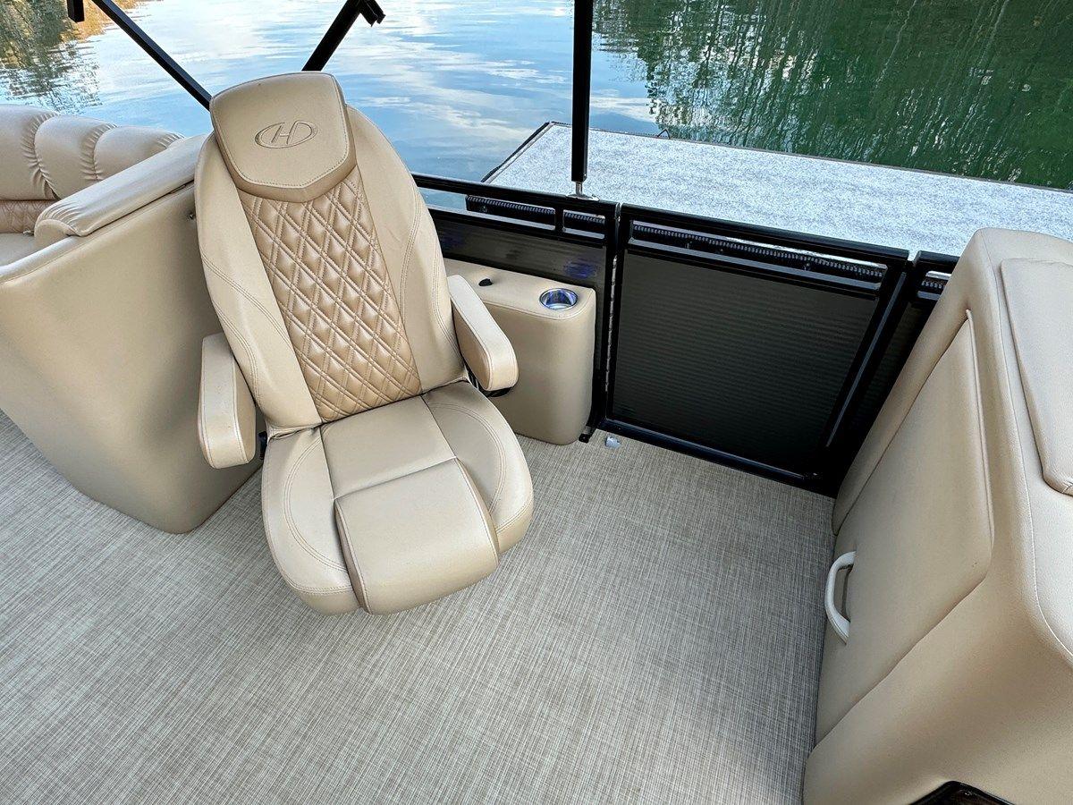 019 Harris Solstice 220 CWDH NLSR 2019 yacht sale