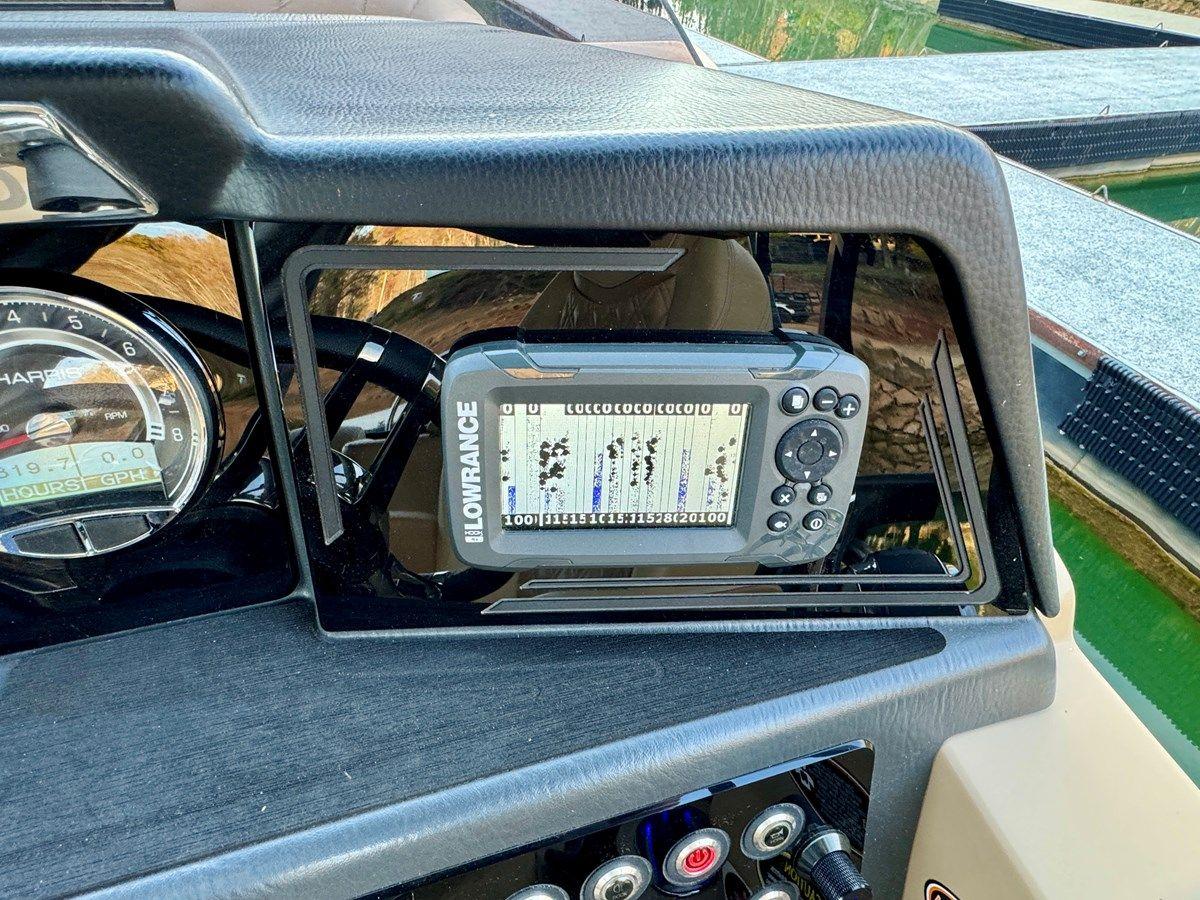 Buy a yacht 019 Harris Solstice 220 CWDH NLSR 26