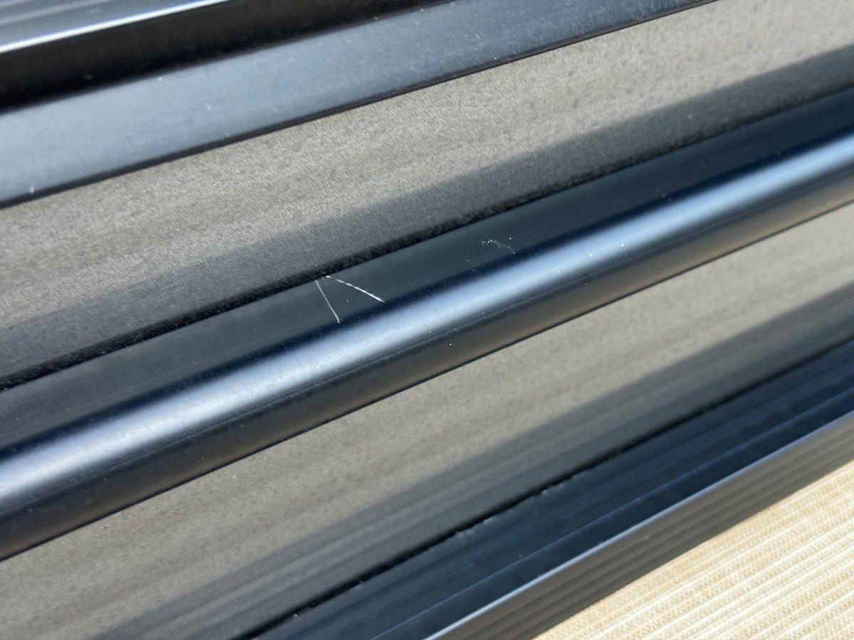 Buy a 019 Harris Solstice 220 CWDH NLSR 26 at Shestakov Yacht Sales